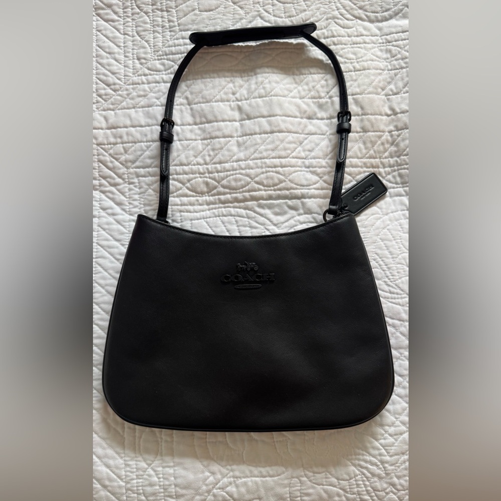 Coach Penelope Shoulder Bag JI Black AUTHENTIC Coach Bag never used